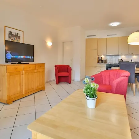 Diana Mit Terrasse Apartment